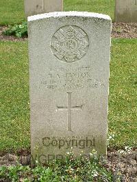 Reichswald Forest War Cemetery - Taylor, Thomas Arthur