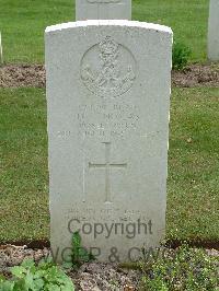 Reichswald Forest War Cemetery - Thomas, David James