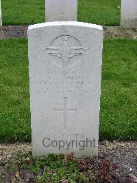 Reichswald Forest War Cemetery - Thomas, Leslie