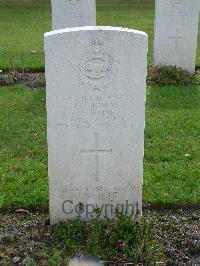 Reichswald Forest War Cemetery - Thomas, Leslie