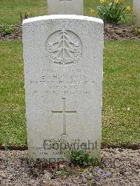 Reichswald Forest War Cemetery - Thomason, Ernest