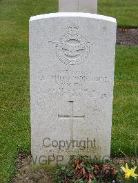 Reichswald Forest War Cemetery - Thompson, Paul Edward