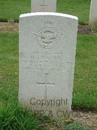 Reichswald Forest War Cemetery - Thompson, Herbert