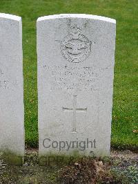 Reichswald Forest War Cemetery - Trowsdale, Lawrence