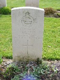 Reichswald Forest War Cemetery - Tucker, John Lovelace