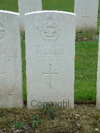 Reichswald Forest War Cemetery - Turnbull, James Luther