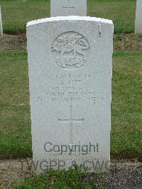 Reichswald Forest War Cemetery - Uff, Anthony