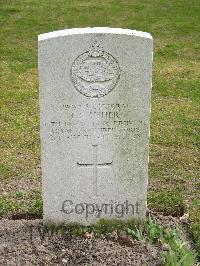 Reichswald Forest War Cemetery - Usher, Edward Clarence