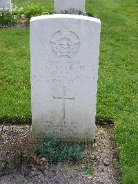 Reichswald Forest War Cemetery - Vandette, Roy Emmit