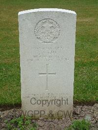 Reichswald Forest War Cemetery - Vigus, James