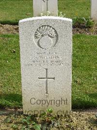 Reichswald Forest War Cemetery - Winstone, Lewis George