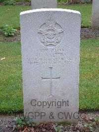 Reichswald Forest War Cemetery - Walters, John Llewellyn