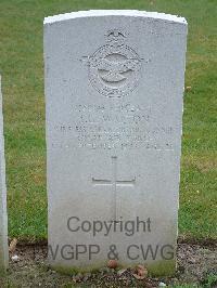 Reichswald Forest War Cemetery - Walton, Stanley George