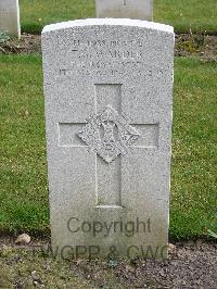 Reichswald Forest War Cemetery - Warder, Thomas George