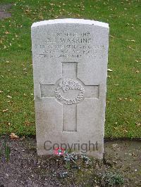 Reichswald Forest War Cemetery - Warring, Robert John