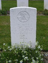 Reichswald Forest War Cemetery - Whitehouse, Thomas