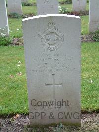 Reichswald Forest War Cemetery - Whitter, James