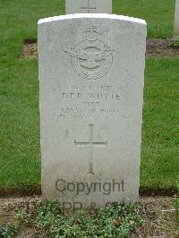 Reichswald Forest War Cemetery - Whyte, Dixon Frederick Raeside