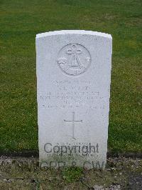 Reichswald Forest War Cemetery - Willis, Kenneth Charles