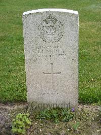 Reichswald Forest War Cemetery - Witney, Basil Conway