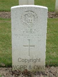 Reichswald Forest War Cemetery - Wood, Fred