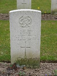 Reichswald Forest War Cemetery - Wood, Stanley