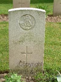 Reichswald Forest War Cemetery - Woods, Fred