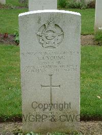 Reichswald Forest War Cemetery - Young, Alastair James