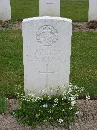 Reichswald Forest War Cemetery - Young, Dennis Albert