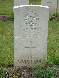 Reichswald Forest War Cemetery - Young, James Osborne