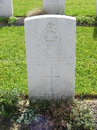 Reichswald Forest War Cemetery - Young, Peter Archibald