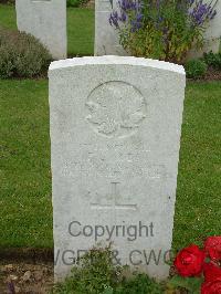 London Cemetery And Extension Longueval - Ades, Frederick Edward