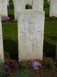 London Cemetery And Extension Longueval - Baird, William Archibald