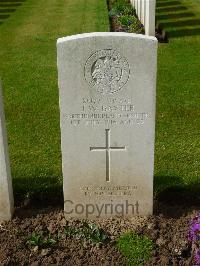 London Cemetery And Extension Longueval - Baxter, John Wilson