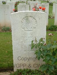 London Cemetery And Extension Longueval - Banks, William Henry