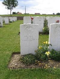 Dochy Farm New British Cemetery - Bisseker, Arthur Vanderkiste