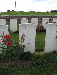 Dochy Farm New British Cemetery - Chesworth, G W