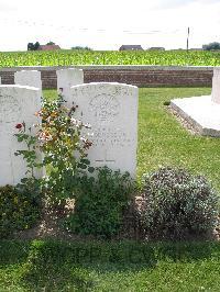 Dochy Farm New British Cemetery - Devereux, Edward James