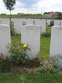 Dochy Farm New British Cemetery - Dixon, John Gallus