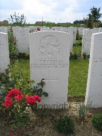 Dochy Farm New British Cemetery - Douglas, A W