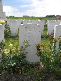 Dochy Farm New British Cemetery - Drake, H E