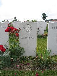 Dochy Farm New British Cemetery - Elder, Colin Lethbridge Raymond