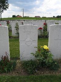 Dochy Farm New British Cemetery - Fleury, William