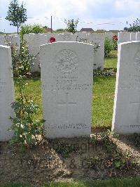 Dochy Farm New British Cemetery - Frost, S