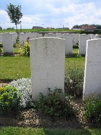 Dochy Farm New British Cemetery - Glen, N