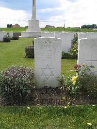 Dochy Farm New British Cemetery - Goldstein, M