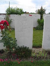 Dochy Farm New British Cemetery - Goulds, A