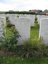 Dochy Farm New British Cemetery - Harrison, I