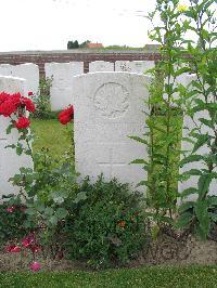 Dochy Farm New British Cemetery - Huson, Sidney Walpole