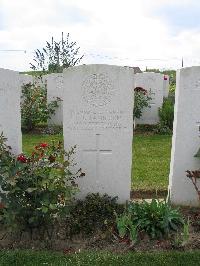 Dochy Farm New British Cemetery - Jamieson, Eric Lieuellen